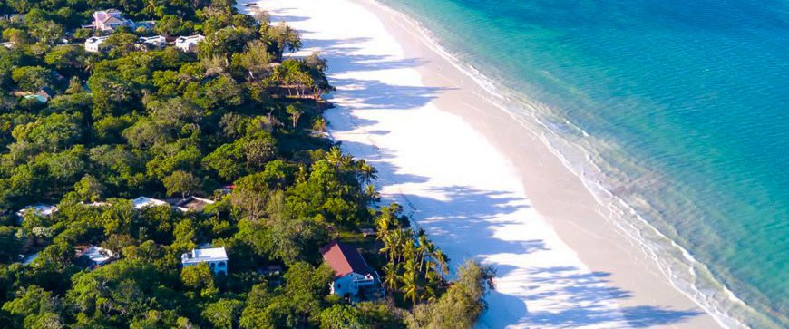 The Ultimate Travel Guide to Diani Beach, Kenya