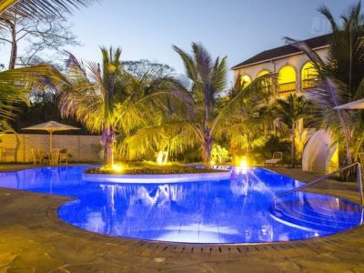 The Ultimate Guide to Diani Beach, Kenya