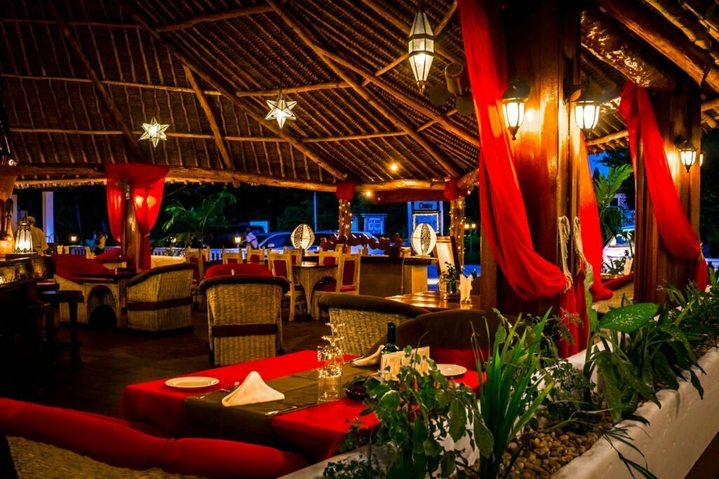 Leonardo's Restaurant - visitdiani.com